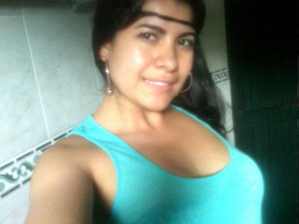 Date this happy Colombia girl Marce from Pereira CO8964