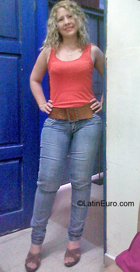 Date this funny Colombia girl Bety from Barranquilla CO8993