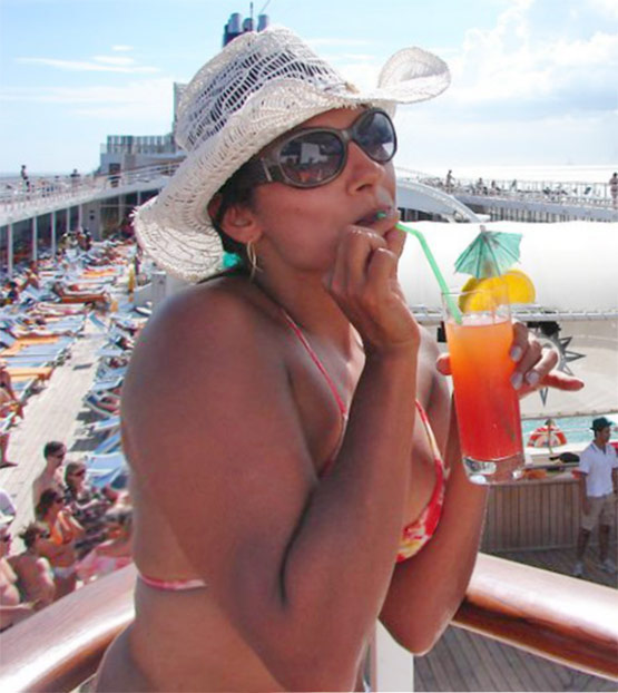 Date this cute Brazil girl Melissa from Sao Paulo BR9380