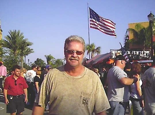 Date this funny United States man Jeff from Orlando US12091