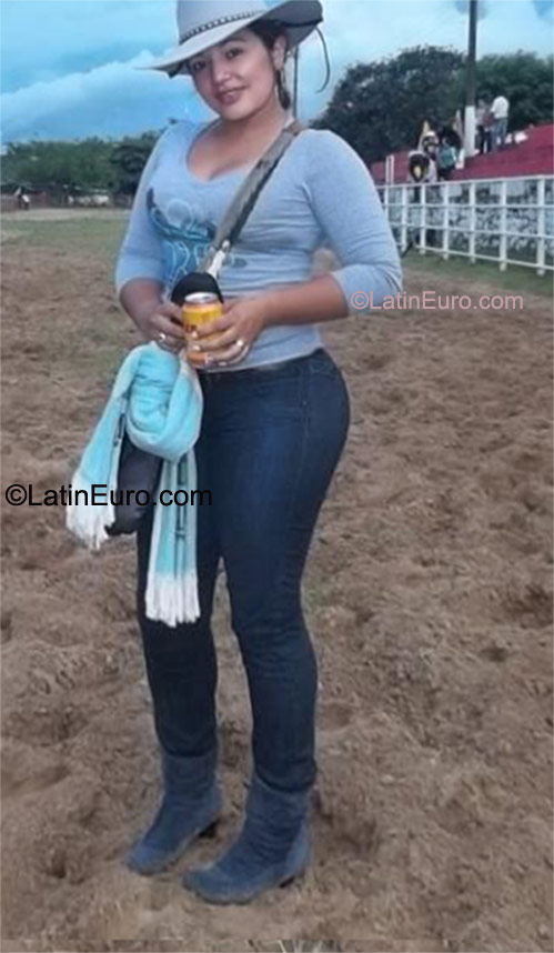 Date this fun Colombia girl Yesica from Yopal CO9128