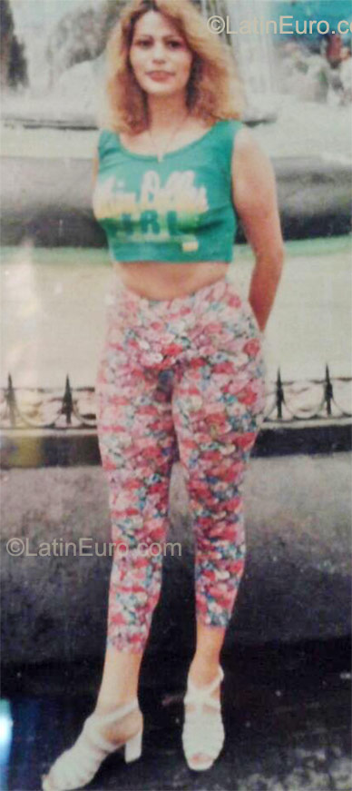 Date this passionate Mexico girl Linda from Mexico City MX596