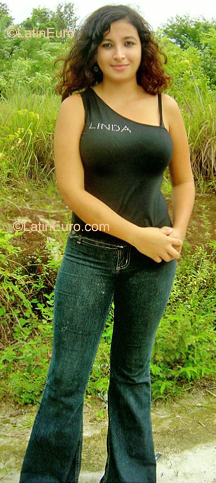 Date this stunning Costa Rica girl ISABEL from San Jose CR170