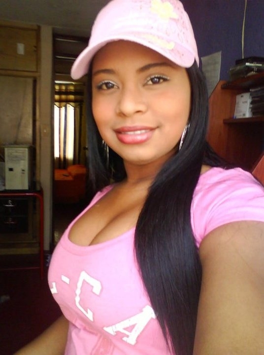 Date this cute Colombia girl Johana from Manizales CO9227