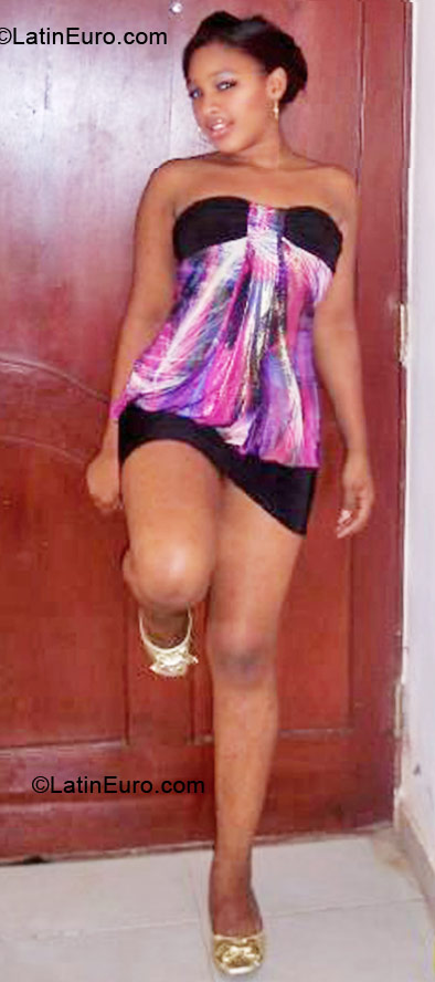 Date this passionate Dominican Republic girl Maderlyn from Hato Mayor Del Rey DO10292