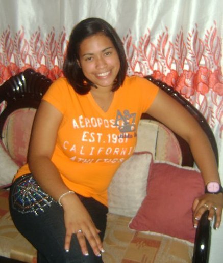 Date this foxy Dominican Republic girl Scraleen from La Romana DO10430