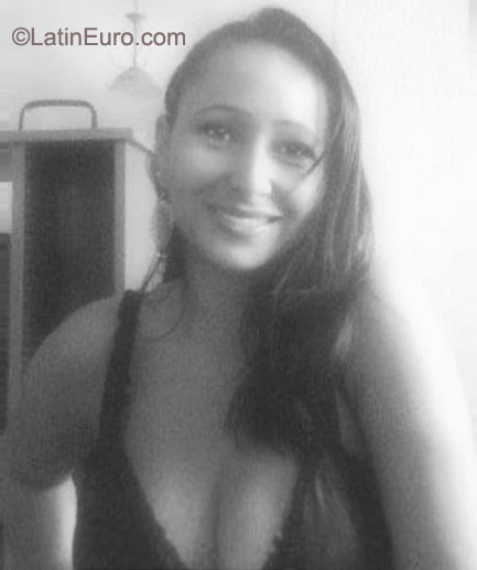 Date this gorgeous Colombia girl Sandra Patricia from Medellin CO9467