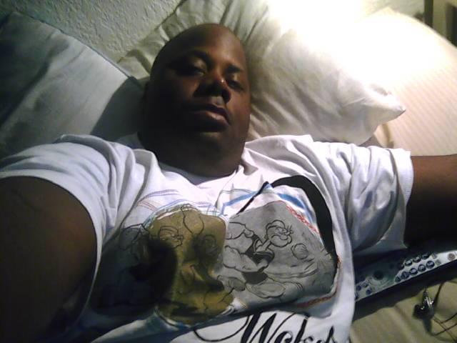 Date this gorgeous United States man Joseph from Everett US12416