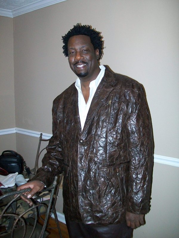 Date this voluptuous United States man Good from Atlanta US12419