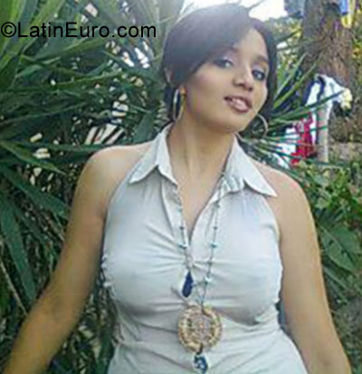 Date this foxy El Salvador girl Amanda from San Salvador SV38