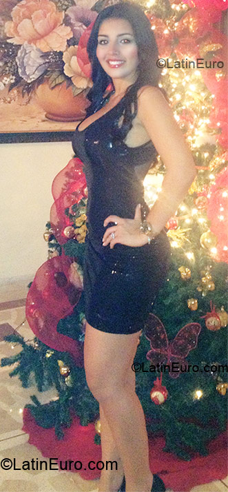 Date this fun Colombia girl Stephanie from Barranquilla CO9819