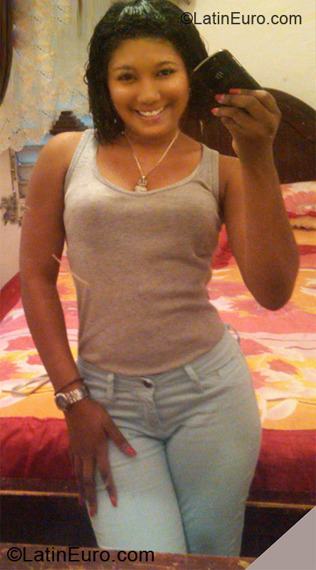 Date this delightful Dominican Republic girl Marian from Santo Domingo DO10739