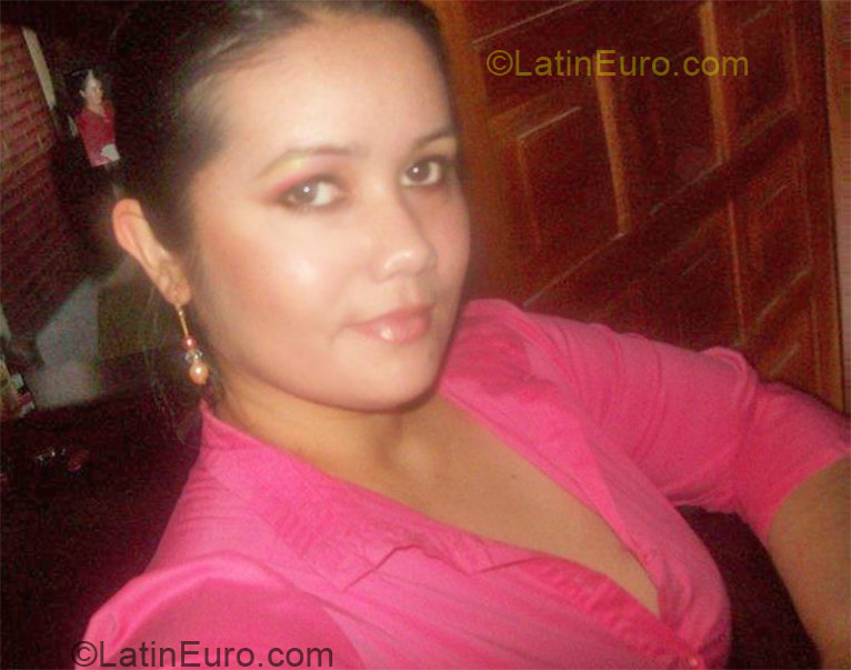 Date this exotic Honduras girl Thania from Tegucigalpa HN643