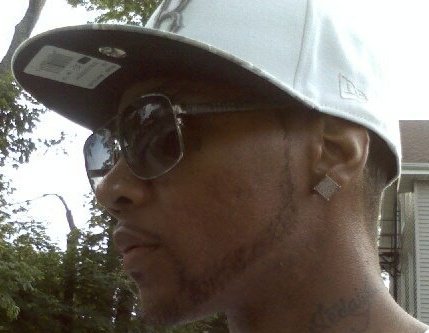 Date this happy United States man Cadillacole from Duluth US12677