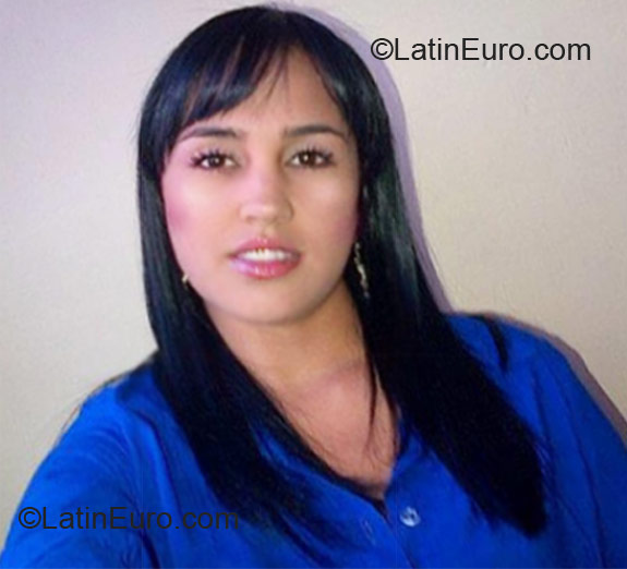 Date this beautiful Colombia girl Maira from Medellin CO9899