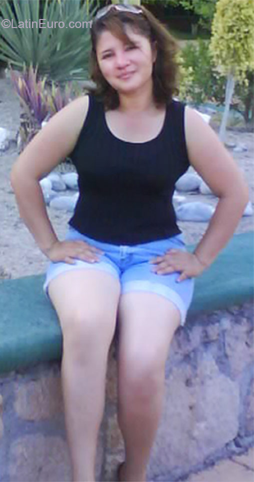 Date this voluptuous Mexico girl LIZ from Puebla MX689