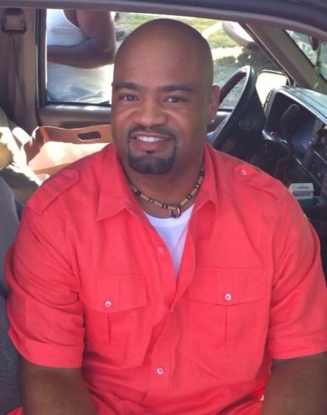 Date this happy United States man Ira from Chicago US12828