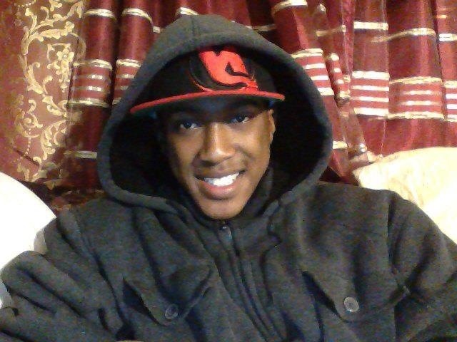 Date this stunning United States man V3smile from Long Beach US12843