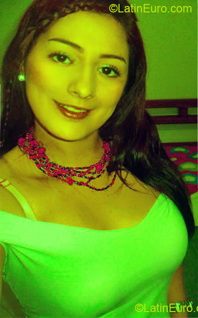 Date this sultry Colombia girl Eliana from Medellin CO10177