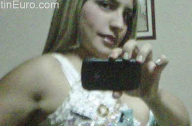 Date this sultry Colombia girl Andrea from Cali CO10183