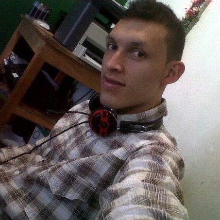 Date this tall Colombia man Kristian from Pereira CO10219