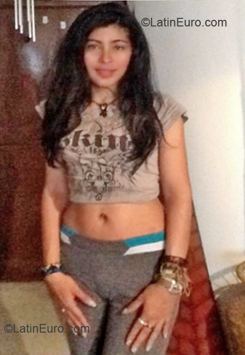 Date this young Colombia girl Adriana from Bogota CO10348