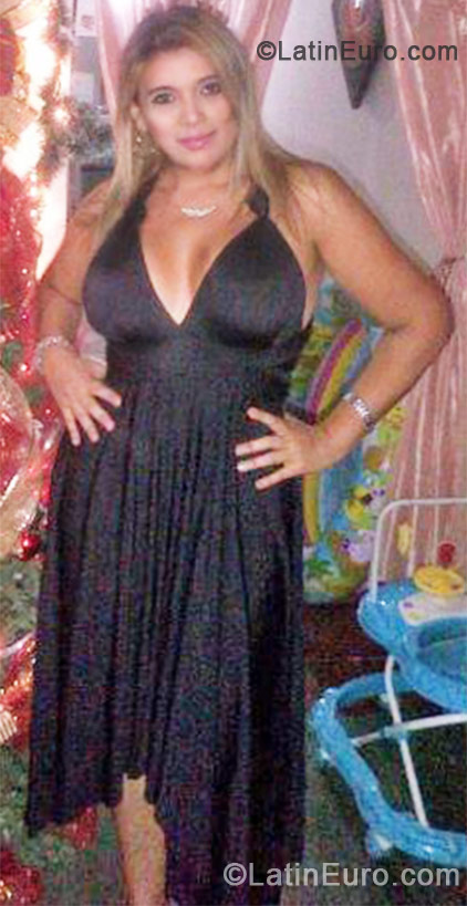 Date this young Colombia girl Ann from Barranquilla CO10396