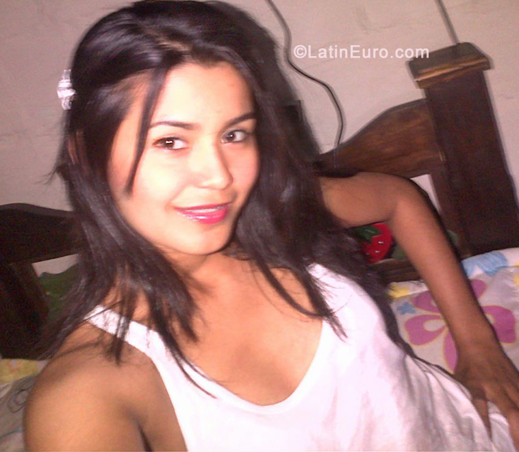 Date this fun Colombia girl Leidy paola from Medellin CO10463