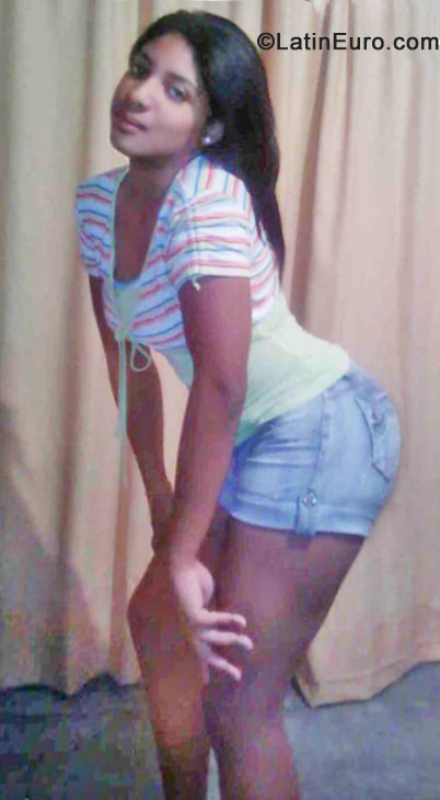 Date this athletic Colombia girl Lois from Palmira CO10482