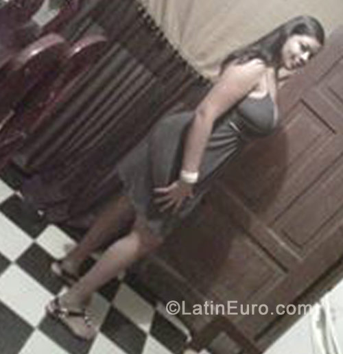 Date this foxy Dominican Republic girl Uvileni from Puerto Plata DO11290