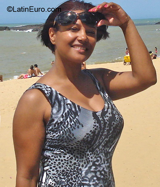 Date this happy Brazil girl Hemilie from Rio De Janeiro BR6792