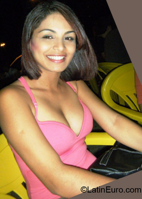 Date this fun Brazil girl Rafaella from Fortaleza BR7598