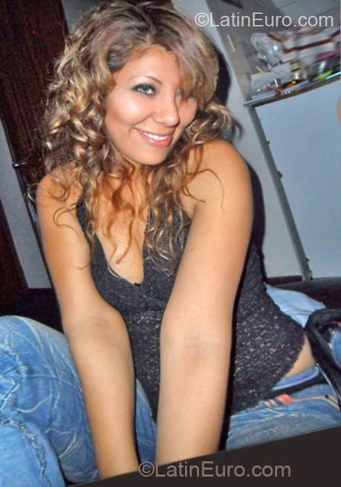 Date this charming Peru girl Kat from Lima PE652