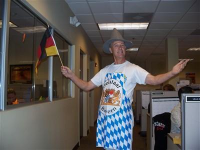 Date this tall United States man Ulrich (ULLI) from Orlando US13201