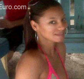 Date this beautiful Dominican Republic girl Berenice from Santiago Rd DO19487