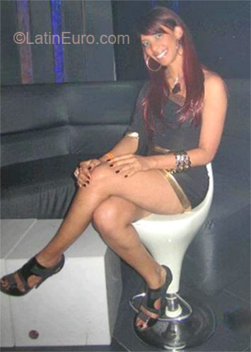 Date this foxy Dominican Republic girl Ana iris from Santiago DO11594