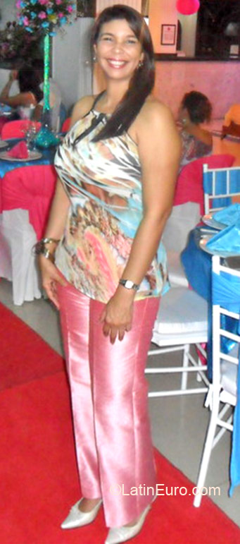 Date this athletic Colombia girl Margui from Santa Marta CO10781