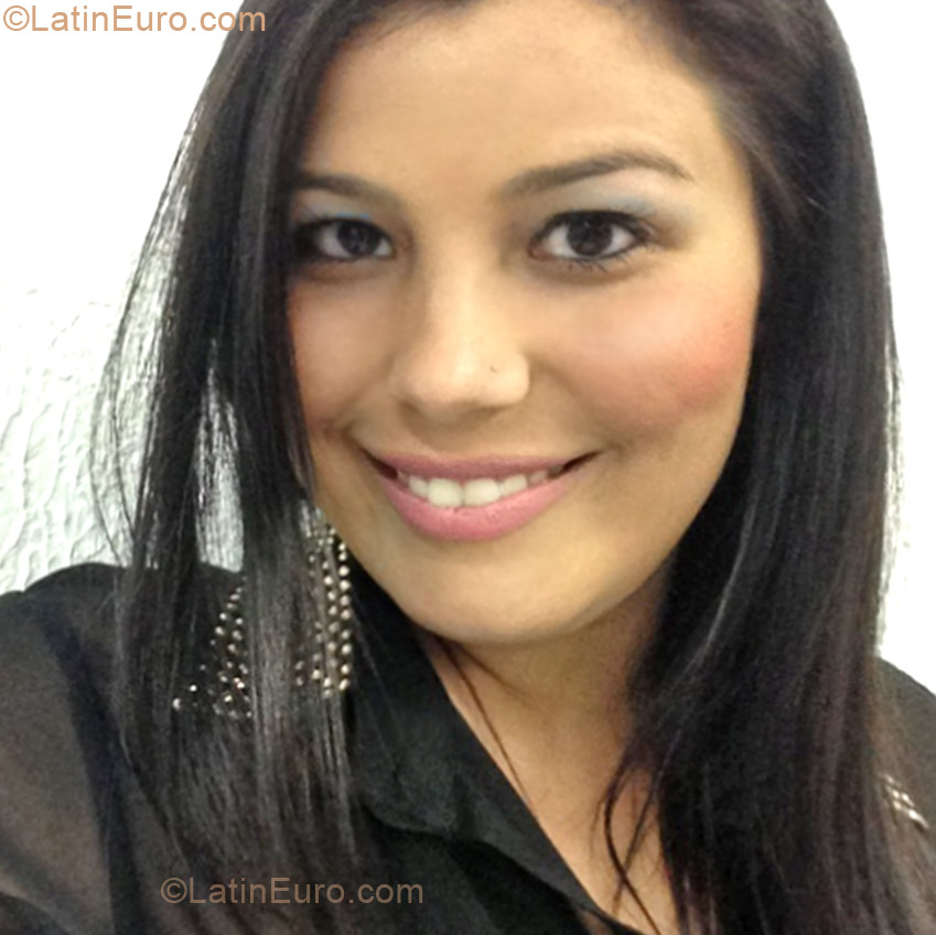 Date this georgeous Brazil girl Camily from Rio De Janeiro BR9519