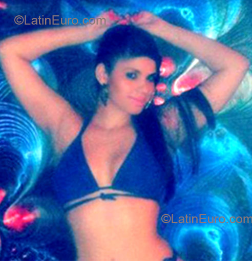 Date this sensual Dominican Republic girl Yumamasielbende from Santiago DO11836