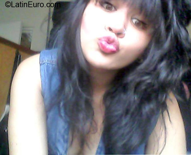Date this passionate Colombia girl Paola from Bogota CO10859