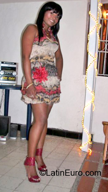 Date this young Colombia girl Dilma from Cartagena CO10903