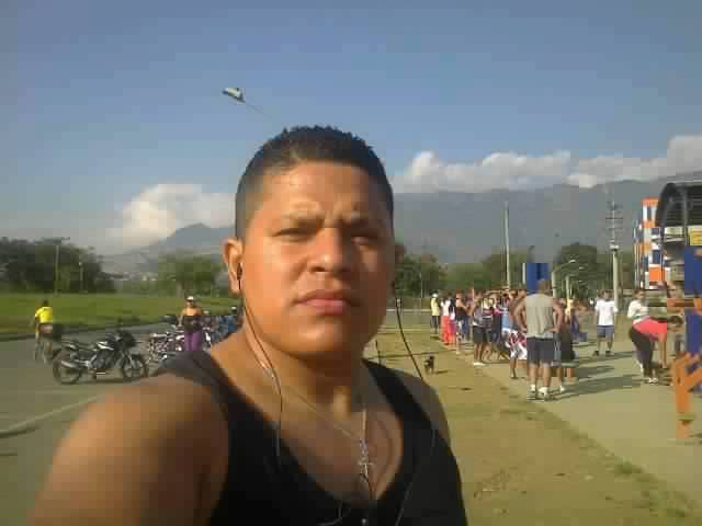 Date this pretty Colombia man Jhon fredy salc from Medellin CO11036