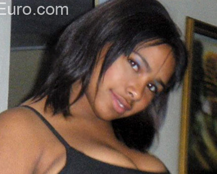 Date this beautiful Dominican Republic girl Genesis from Santo Domingo DO12104