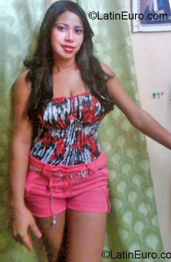 Date this lovely Dominican Republic girl Patricia from Santo Domingo DO12255