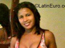 Date this pretty Dominican Republic girl Susana from Santo Domingo DO12325