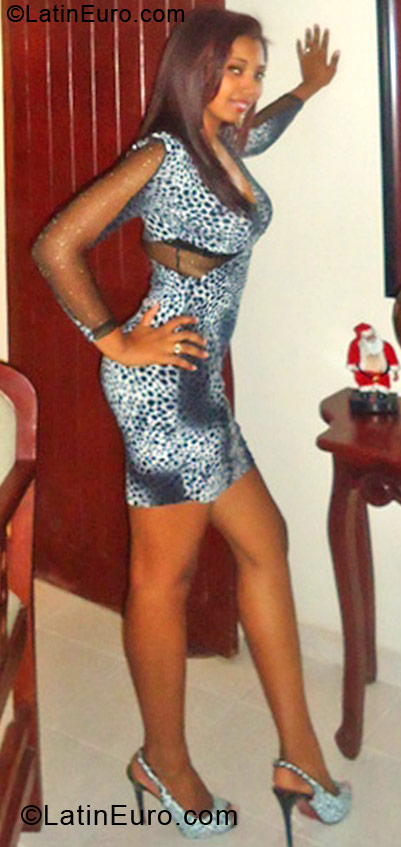 Date this hot Dominican Republic girl Angeli from Puerto Plata DO13687