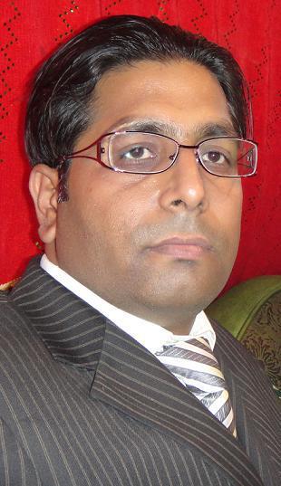 Date this charming Pakistan man Faisal from Lahore PK50