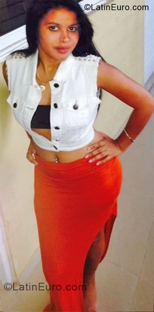 Date this charming Dominican Republic girl Eyude from Santiago DO12623