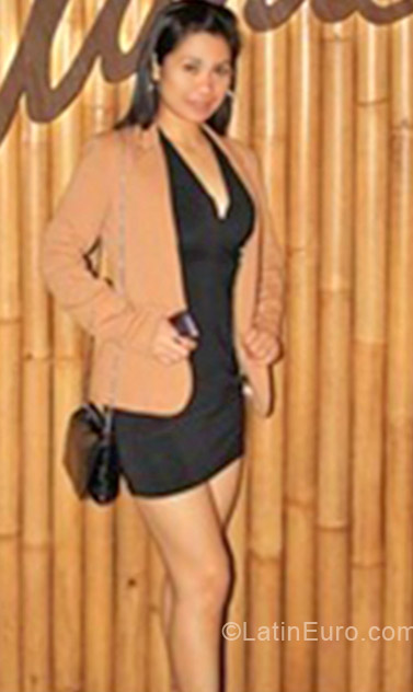 Date this sensual United Arab Emirates girl Ruby from Baguio City -Philippines PH515