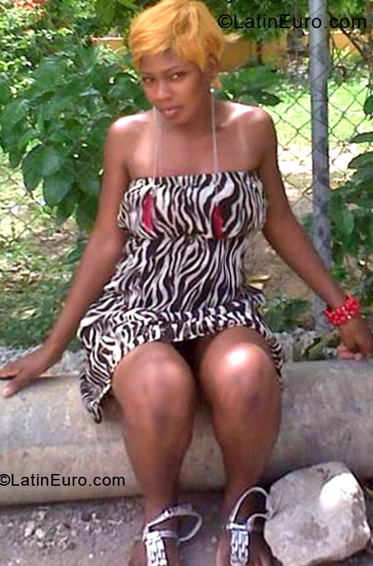 Date this beautiful Jamaica girl Kristina from Kingston JM804